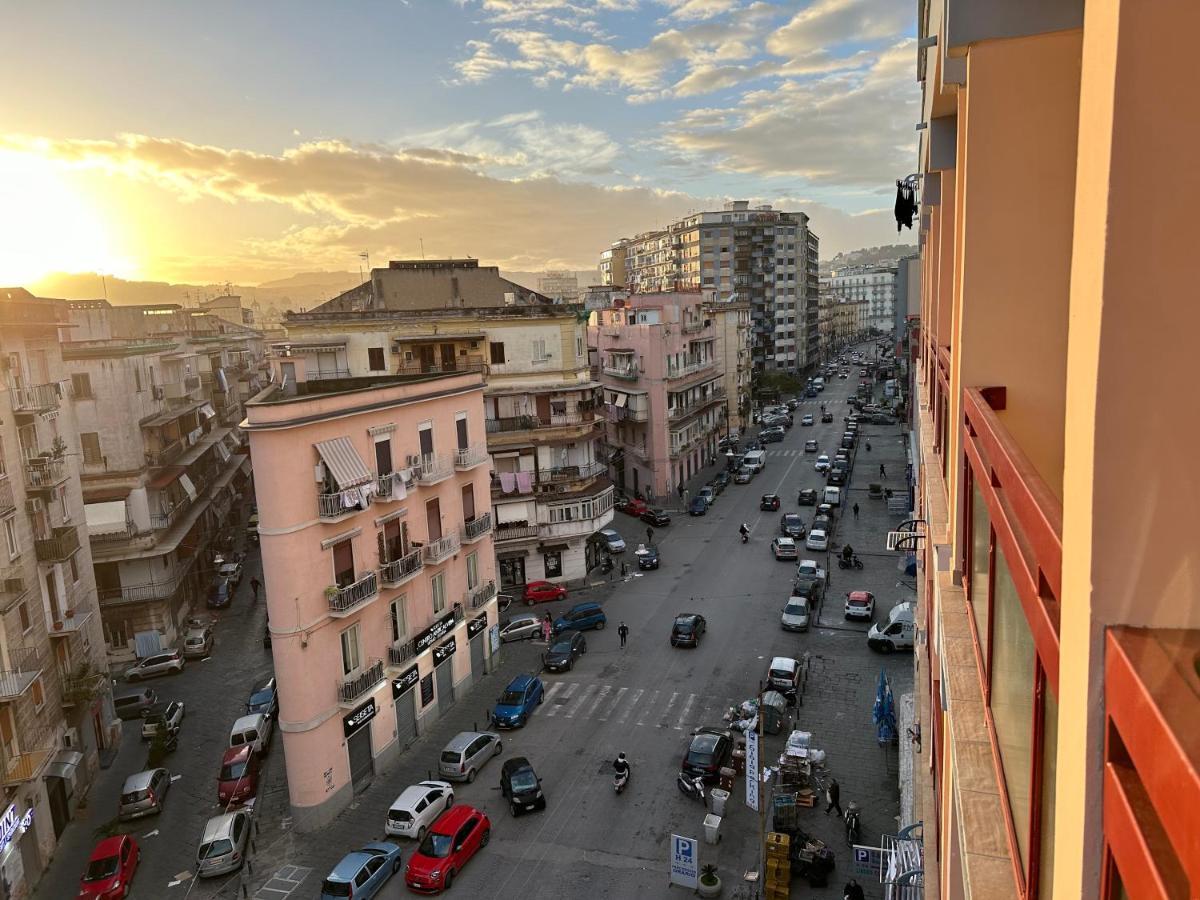 B&B Off Rooms And Relax Napoli Dış mekan fotoğraf