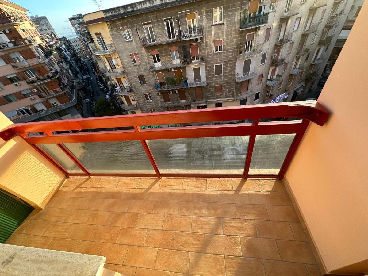 B&B Off Rooms And Relax Napoli Dış mekan fotoğraf