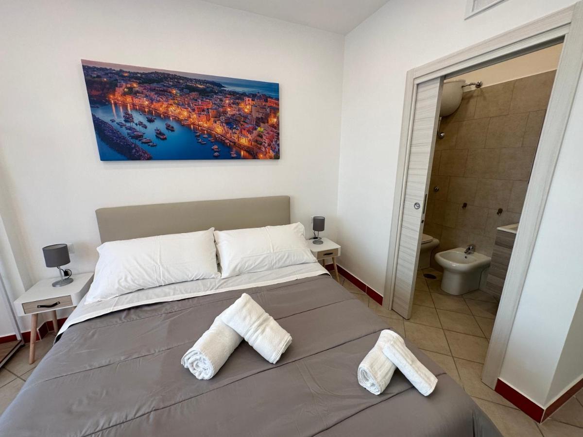B&B Off Rooms And Relax Napoli Dış mekan fotoğraf