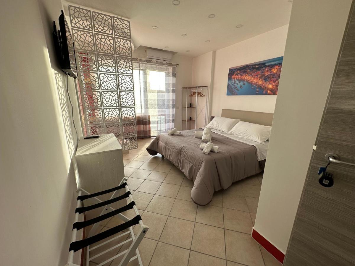 B&B Off Rooms And Relax Napoli Dış mekan fotoğraf