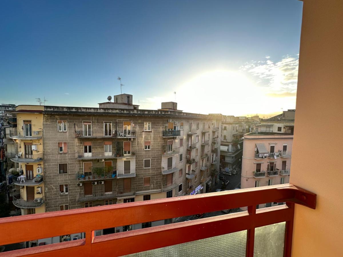B&B Off Rooms And Relax Napoli Dış mekan fotoğraf