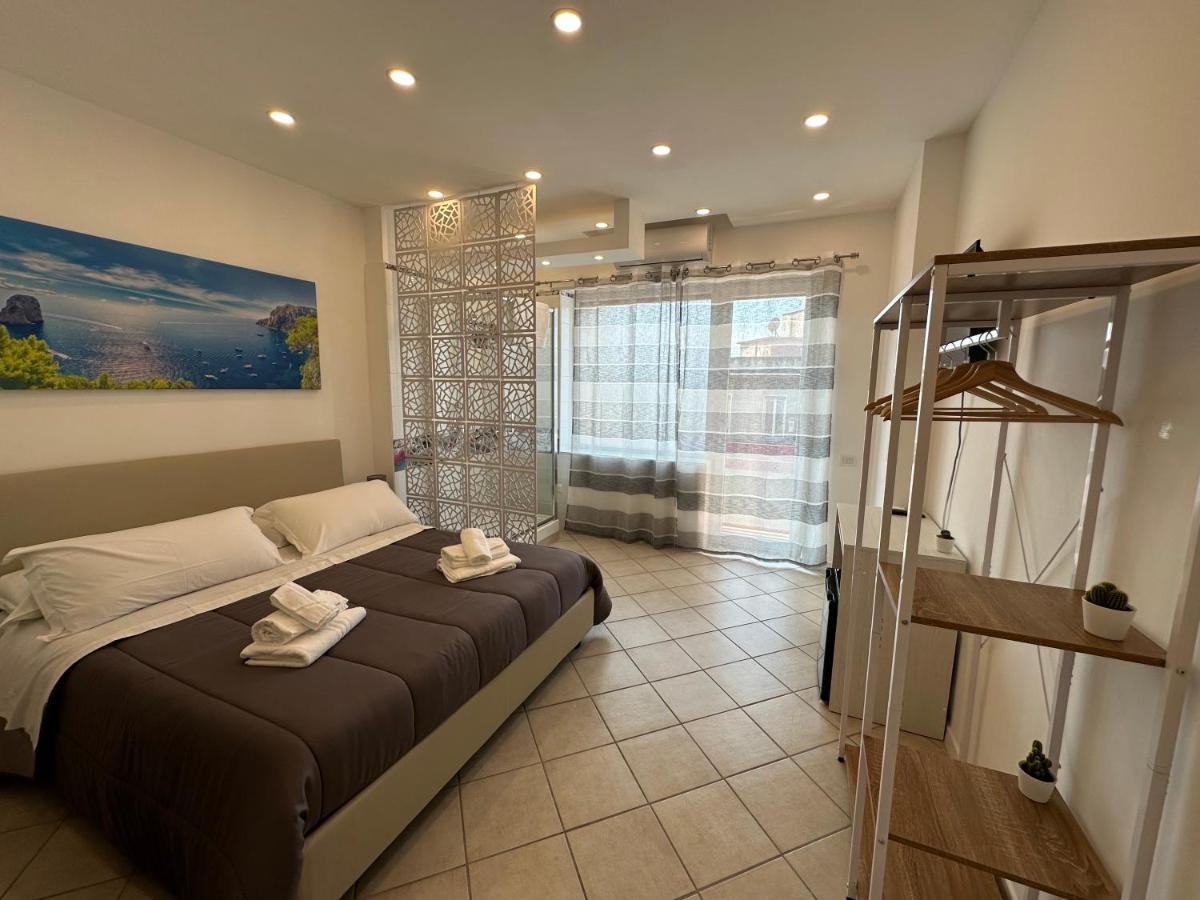 B&B Off Rooms And Relax Napoli Dış mekan fotoğraf