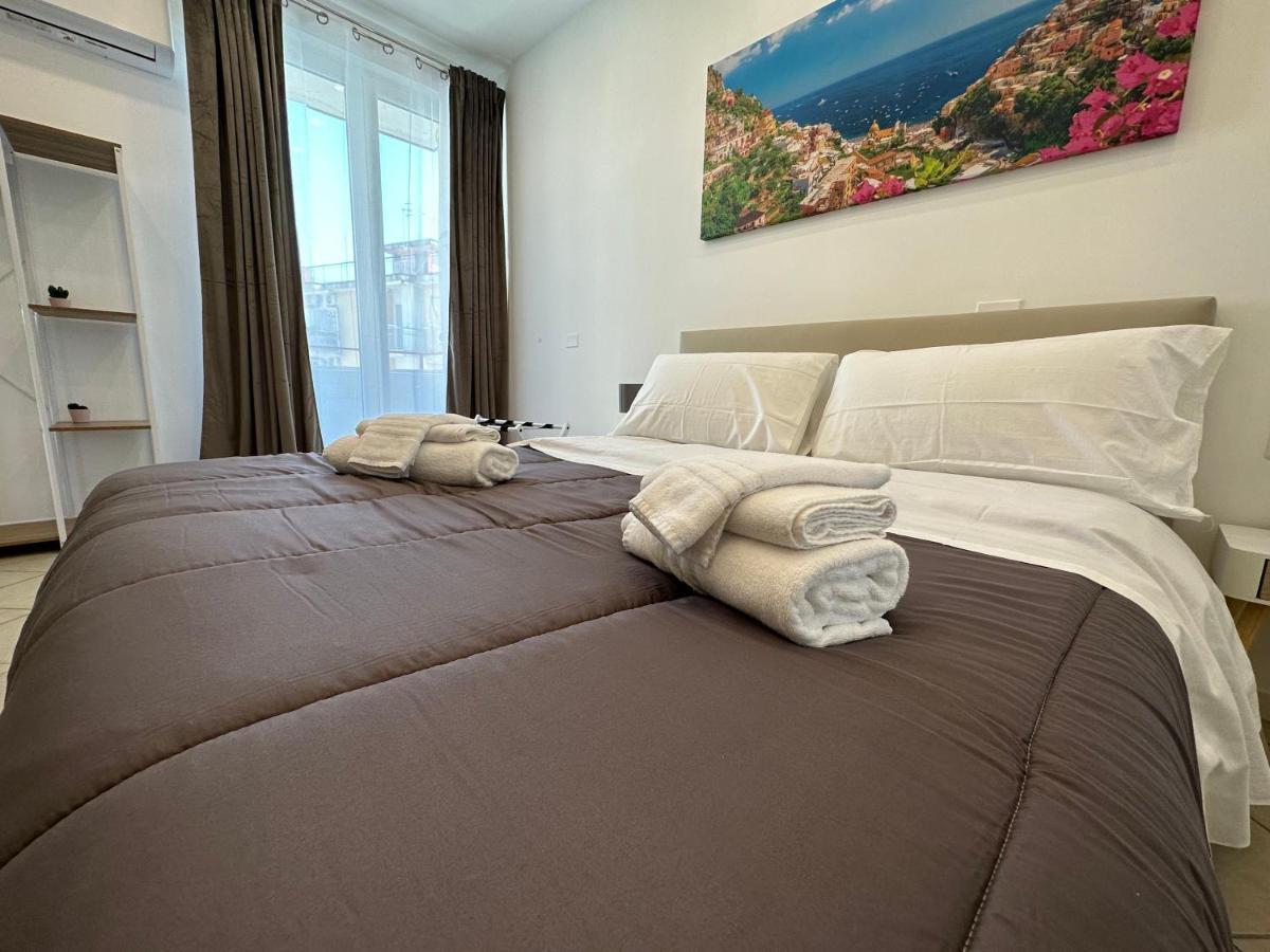 B&B Off Rooms And Relax Napoli Dış mekan fotoğraf
