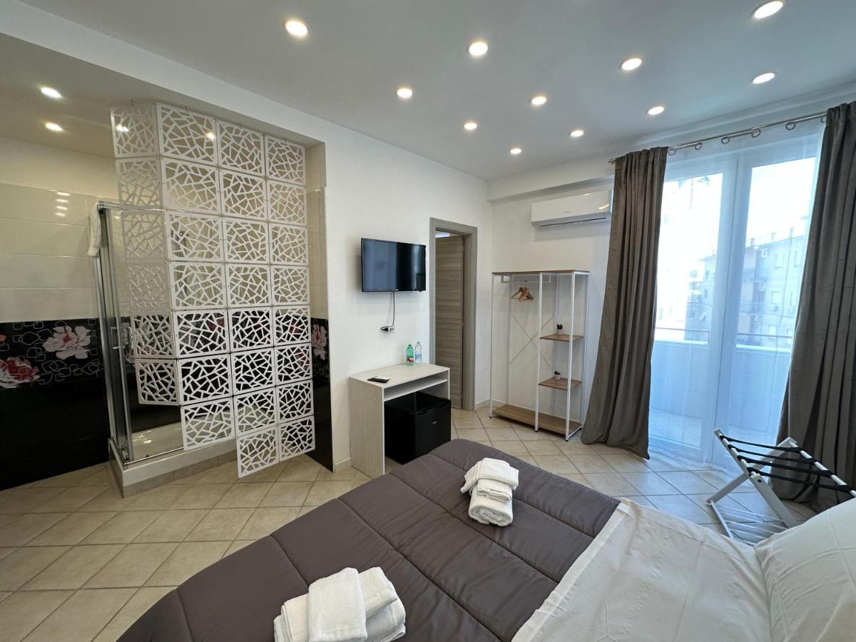 B&B Off Rooms And Relax Napoli Dış mekan fotoğraf